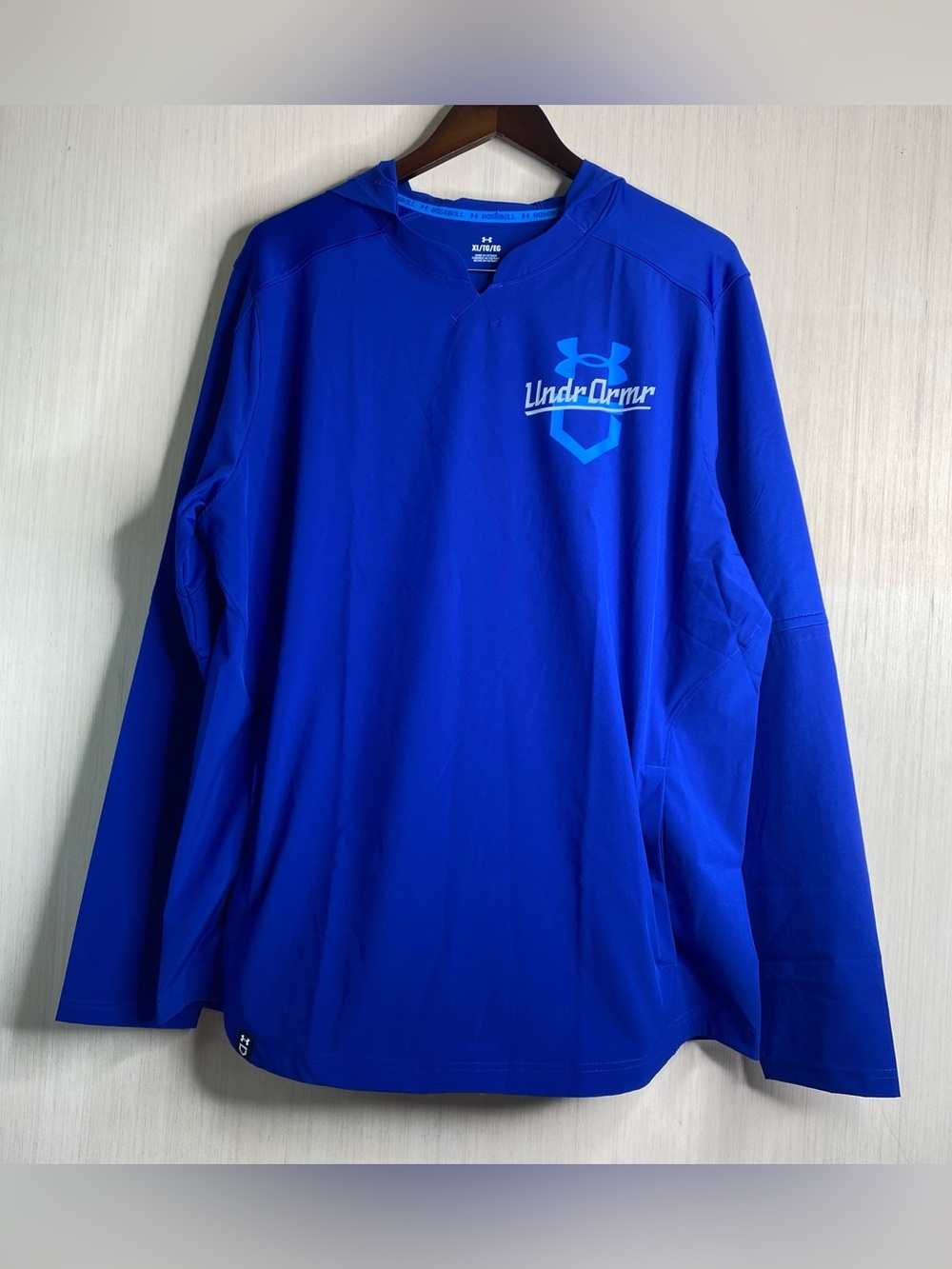 NWT Under Armour Baseball Men’s Loose Hooded Cage Jacket Blue Lightweight XL